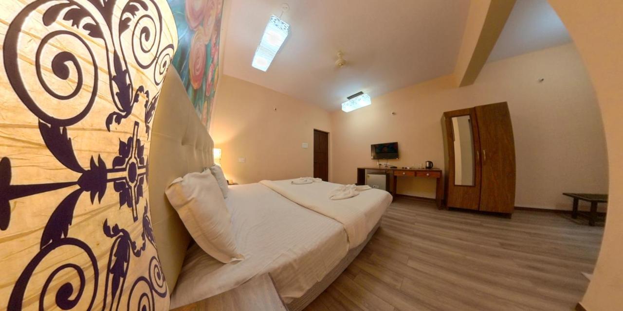Resort Martins Siesta Arpora Exterior foto