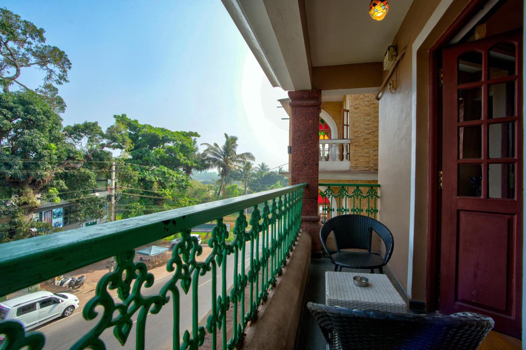 Resort Martins Siesta Arpora Exterior foto